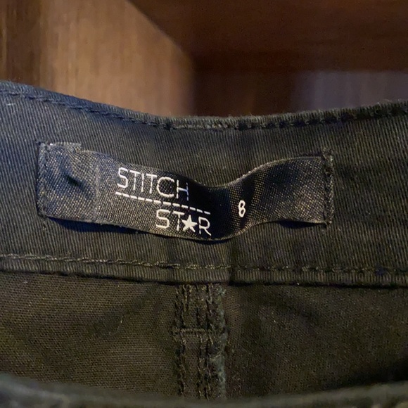Stitch Star Buttonfly Ankle Pants - Picture 5 of 7